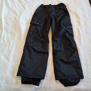 O'Neill black boys or girls size Medium Fifty2 Series 5000mm 8000grs snow pants